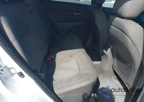 2016 Kia Sportage Lx z USA, uszkodzony, nr VIN KNDPB3AC1G7810189